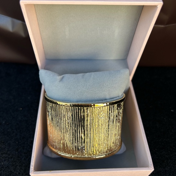 18K gold plated cuff bracelet